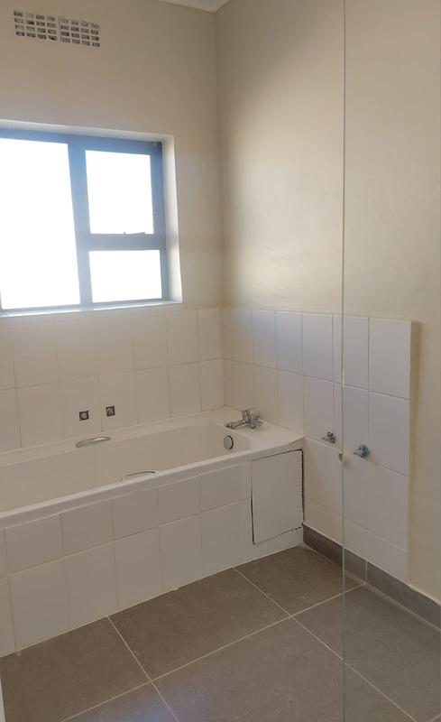 To Let 3 Bedroom Property for Rent in Goodwood Central Western Cape